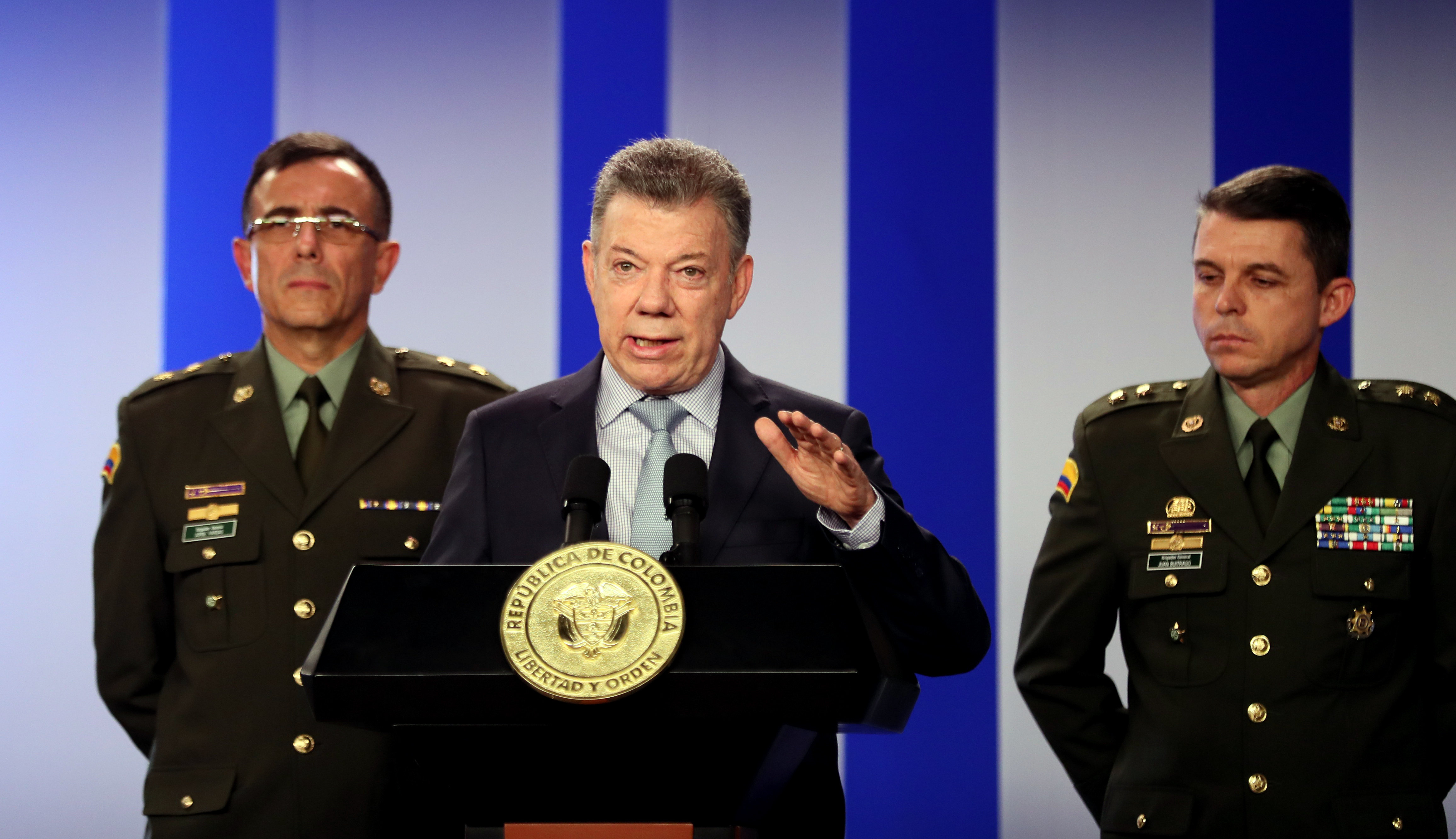 Santos acusó a Maduro de pagar a colombianos para que voten en Venezuela