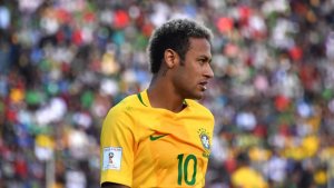 Neymar marca un gol contra Croacia tras su regreso luego de la lesión