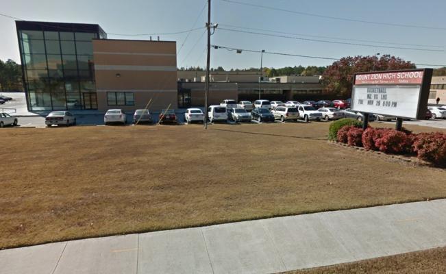 Al menos un muerto en nuevo tiroteo en escuela de Georgia, EEUU