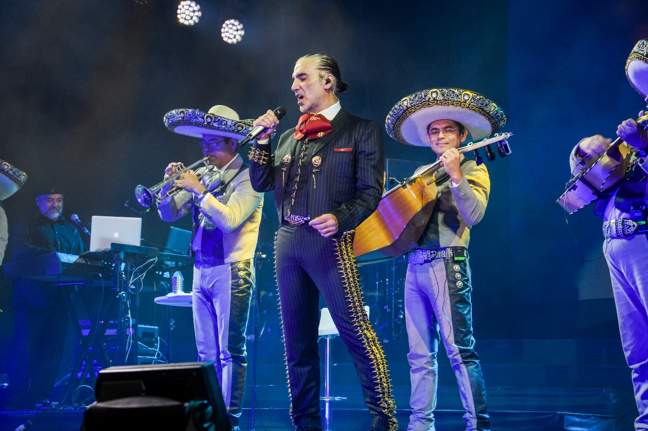 ¡Al grito de LIBERTAD! Alejandro Fernández cantó el “Alma llanera” para los venezolanos (VIDEO)