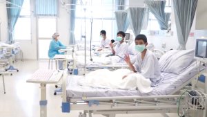 Difunden primeras imágenes de los niños rescatados en hospital de Tailandia (Fotos)