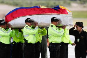 Velan a pareja ecuatoriana asesinada por disidentes de las Farc mientras exigen justicia en el caso
