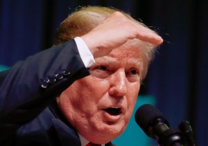 Exjefe de campaña de Trump mintió, dicen fiscales en juicio por fraude