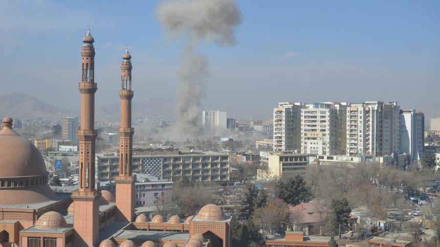 Al menos 48 muertos tras ataque suicida en un centro educativo en Kabul