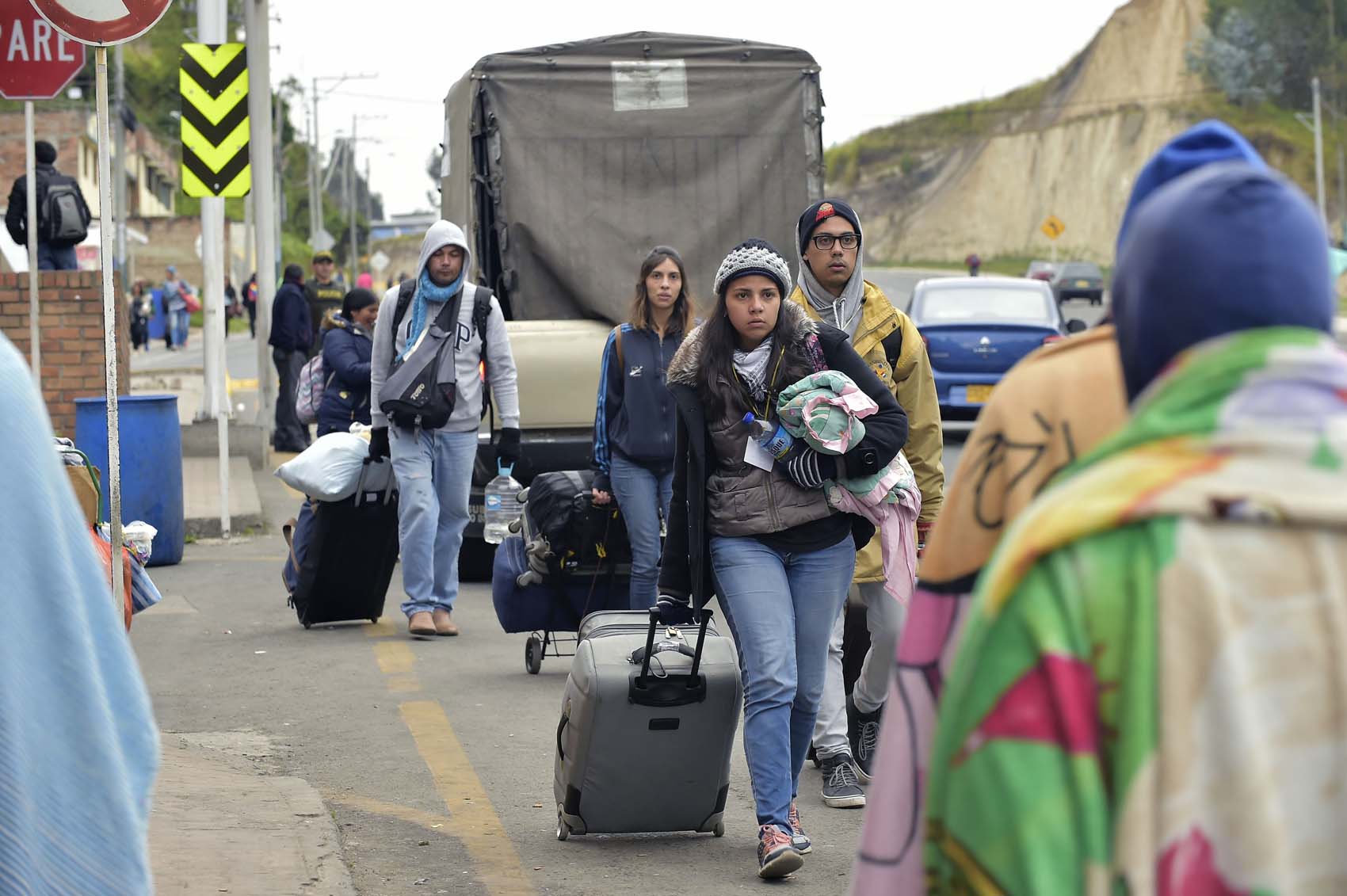 Canciller de Colombia irá a la frontera con Venezuela por crisis migratoria