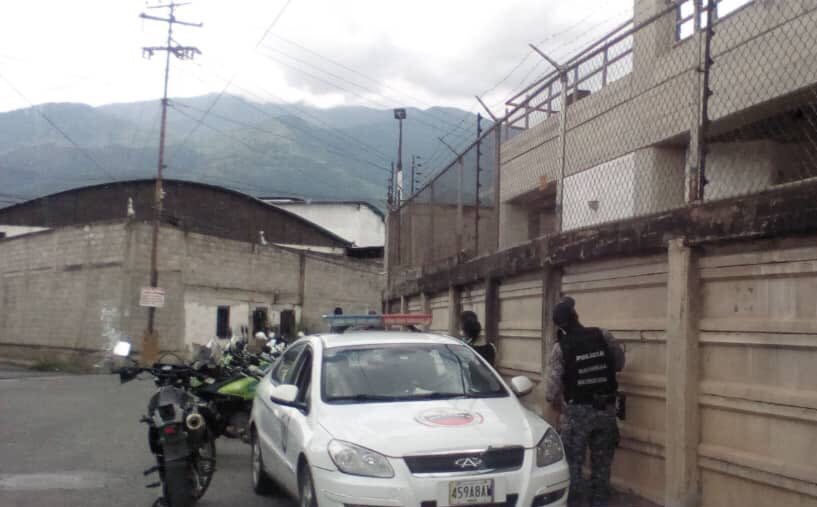 Al menos tres funcionarios de la PNB y cuatro antisociales muertos en un enfrentamiento en Guatire