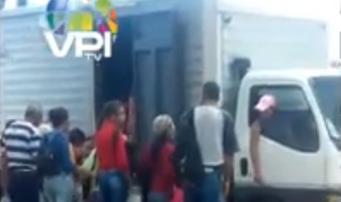 Así son las perreras que usan en Sucre ante falta de transporte #29Sep (VIDEO)