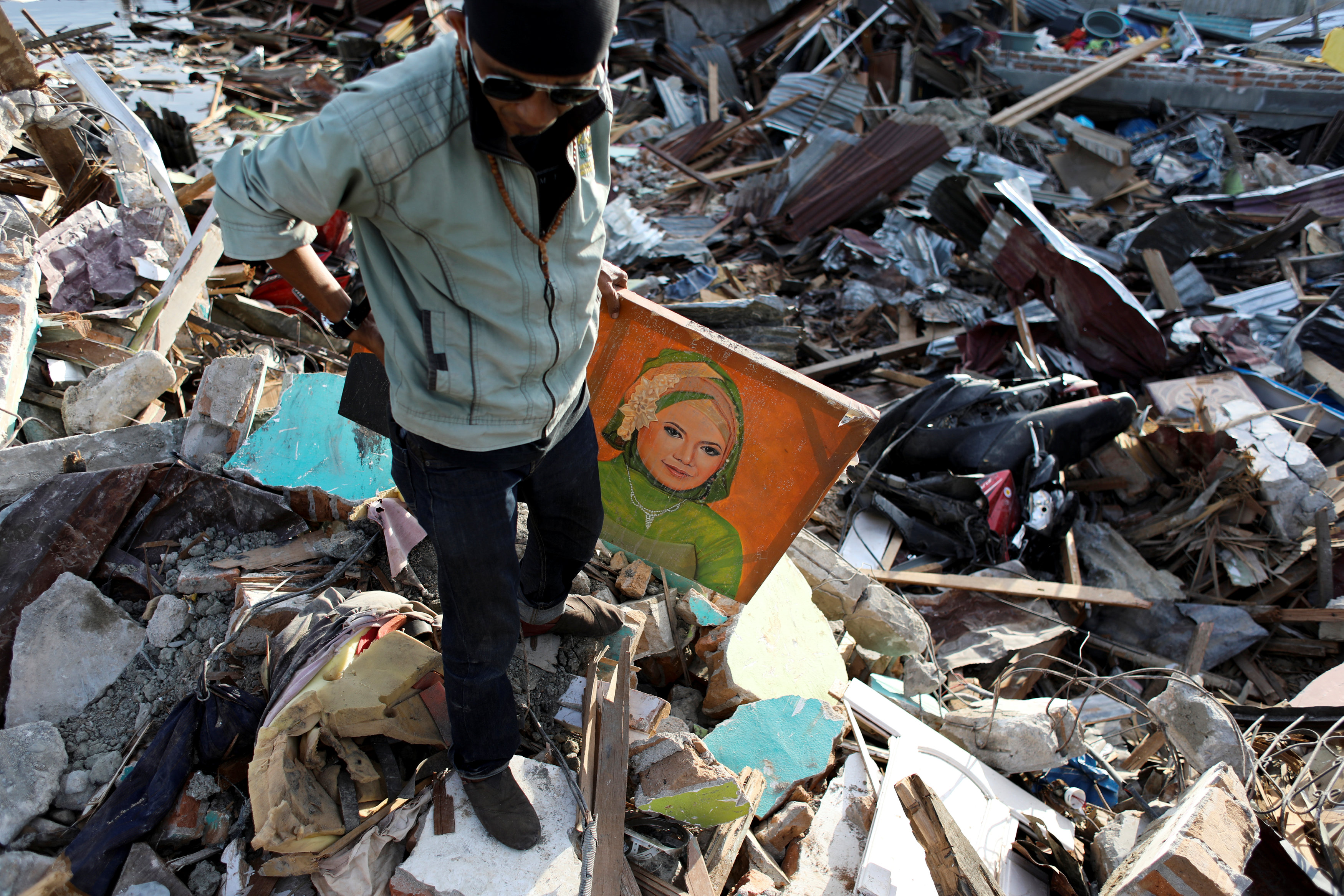 A 5.000 se eleva el número de desaparecidos tras el terremoto en Indonesia