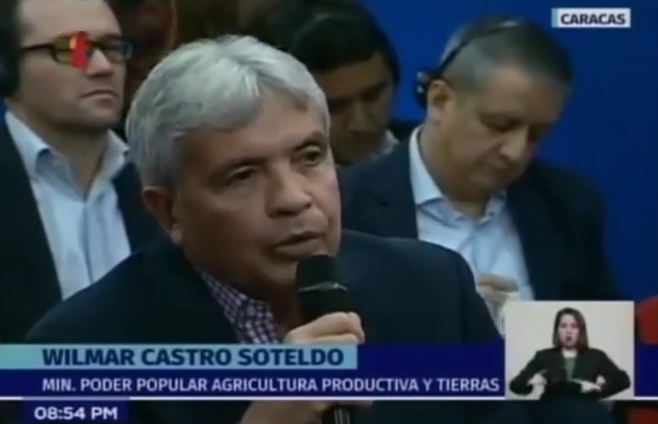 ¡Con el rabo entre las piernas! Economista chino le daba clases a Castro Solteldo pero VTV se fue al corte (VIDEO)