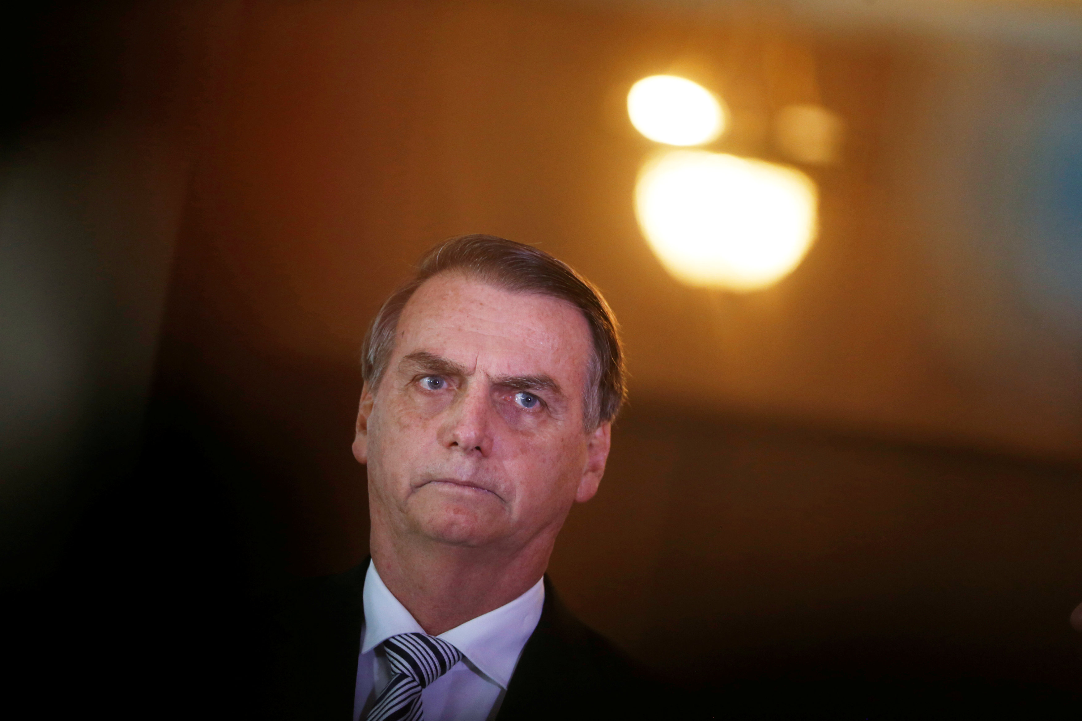 Bolsonaro ratifica promesas de campaña antes de asumir la presidencia de Brasil