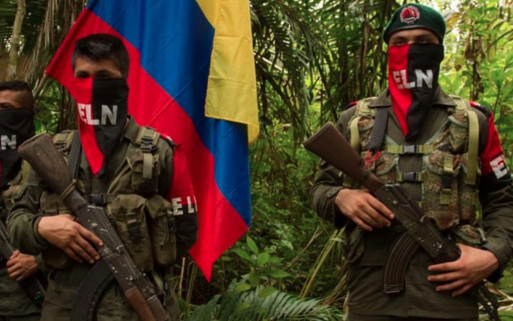 Huyendo de la crisis, venezolanos son reclutados por la guerrilla colombiana
