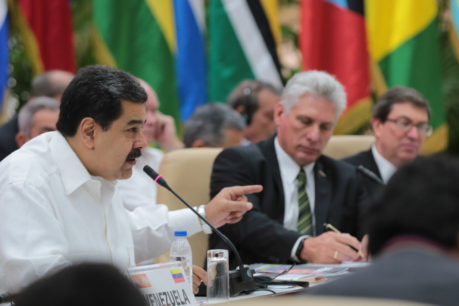 Maduro propone el Petro como moneda de intercambio comercial de la ALBA