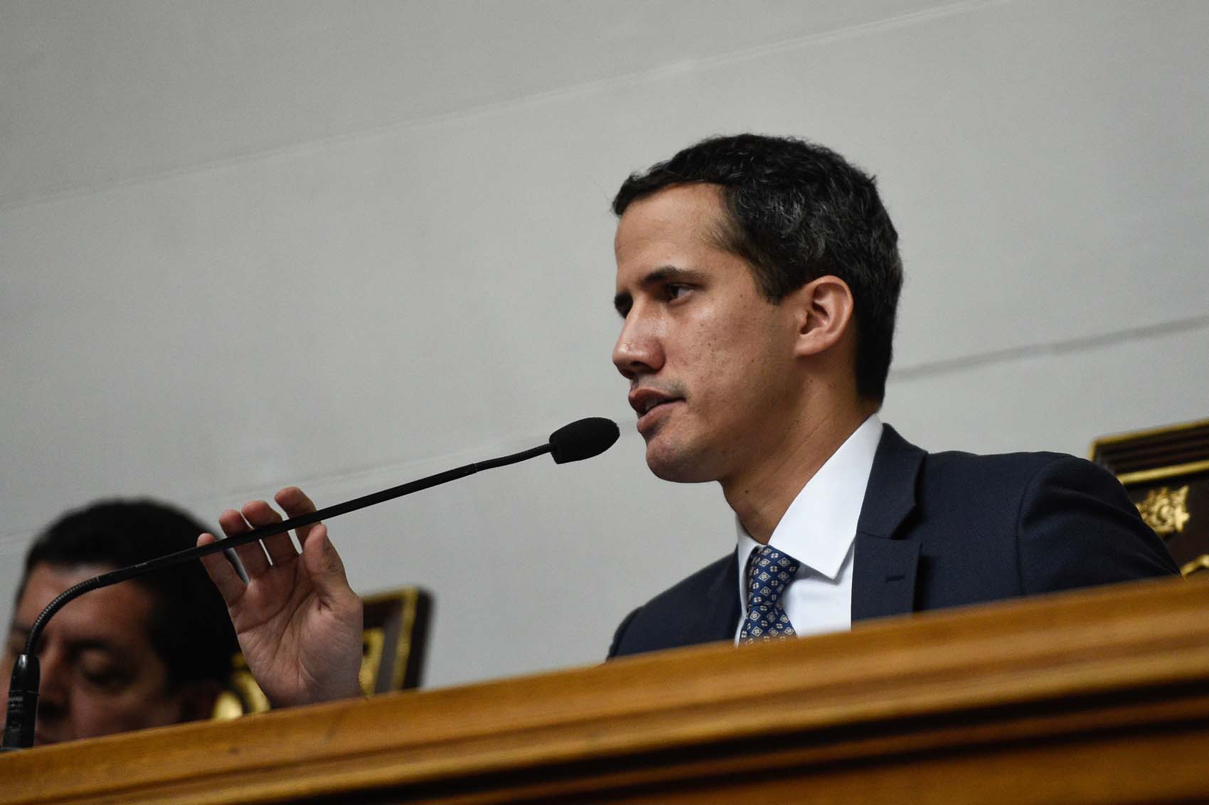 Sánchez respalda a Guaidó para lograr un gobierno de transición y elecciones libres en Venezuela