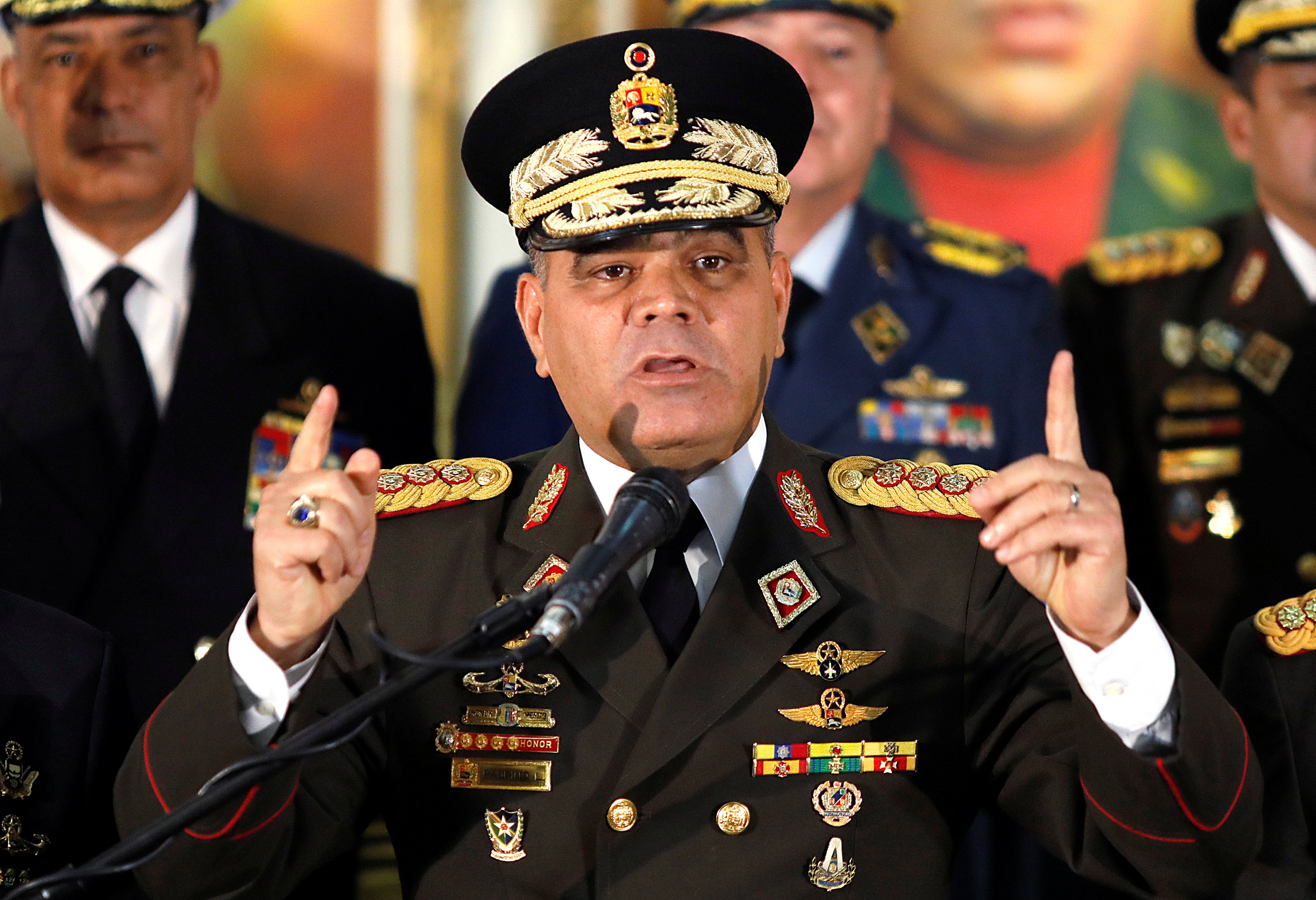 ABC: Padrino López se atornilla en la cúpula militar chavista