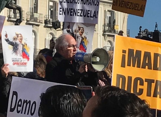 Ledezma junto a venezolanos en Madrid: Que viva el presidente Juan Guaidó