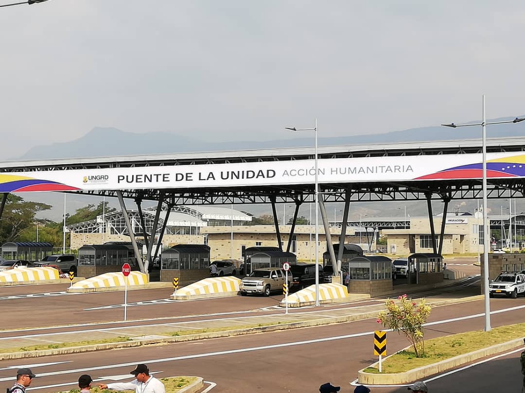 Tienditas fue rebautizado este #22Feb como el Puente de la Unidad (foto)