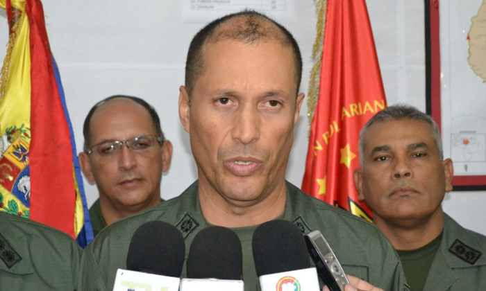 Comandante de la Aviación de Maduro tilda de traidor y corrupto al general Francisco Yanez