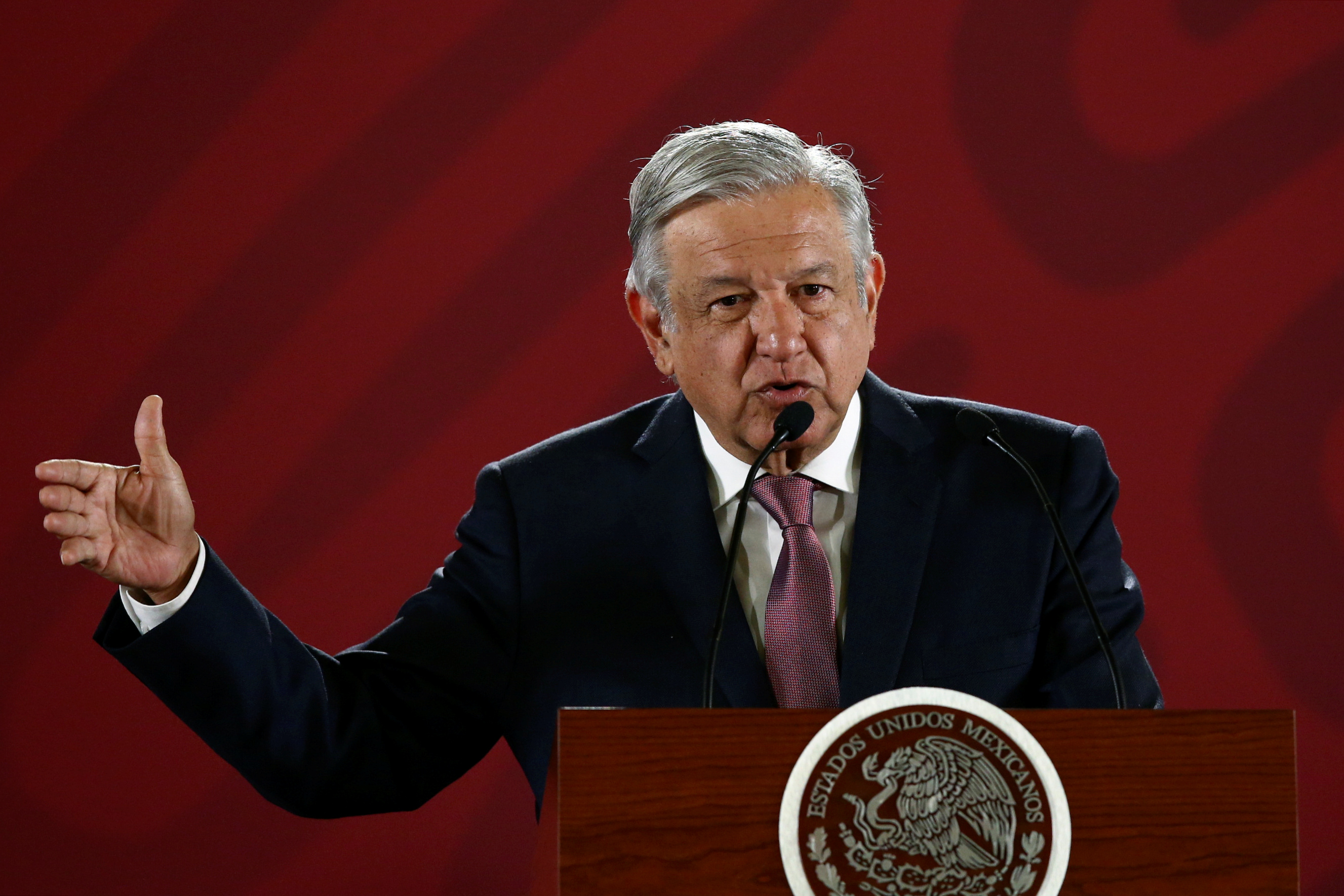 López Obrador se apoya en Robin Hood para devolver lo robado a los mexicanos