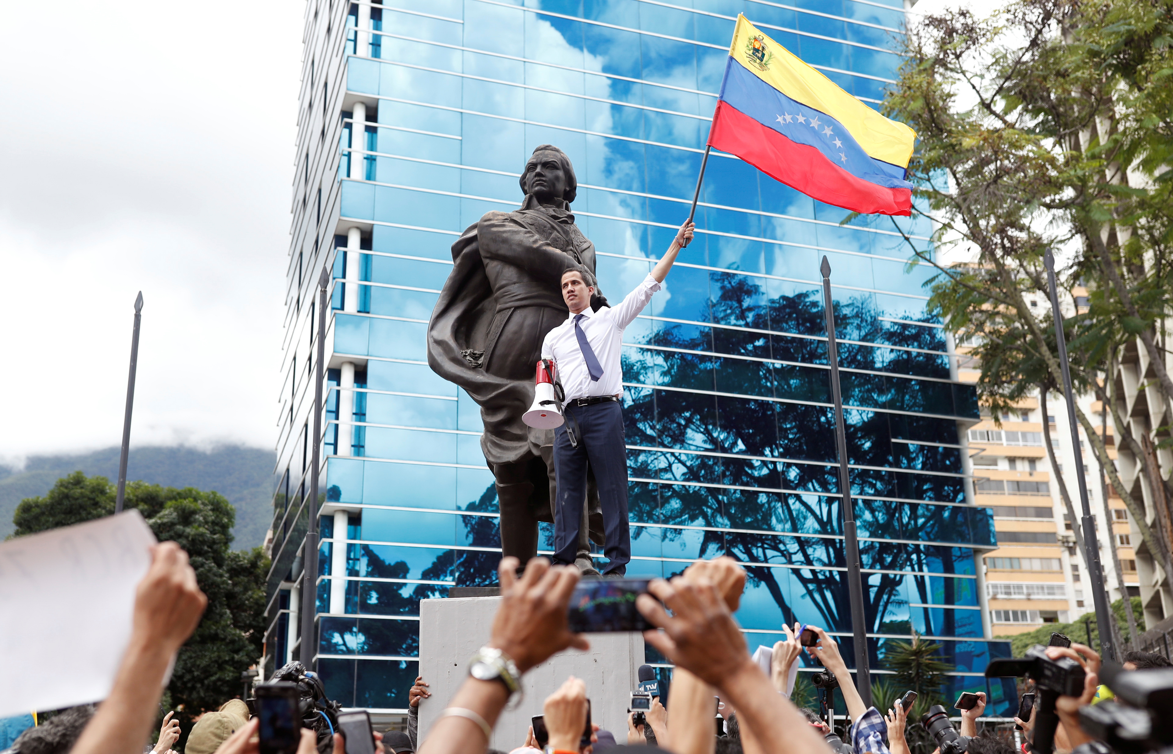 Guaidó va con todo: ¡Se acabó el debate, esto es una dictadura!