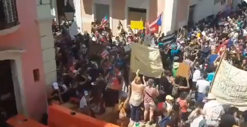 Retumbaron las cacerolas para exigir dimisión Ricardo Rosselló en Puerto Rico (VIDEO)