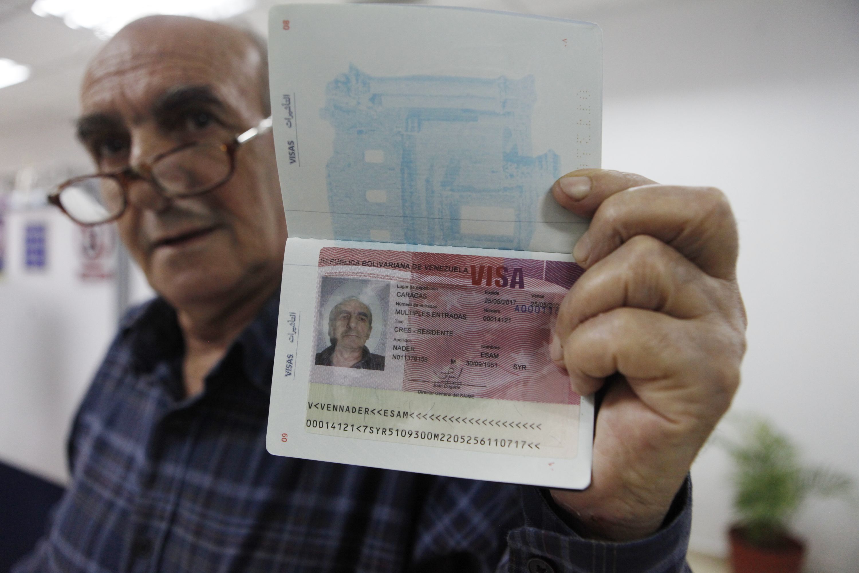 Régimen de Maduro solicitará visa de turista a los canadienses