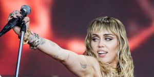 ¡Supéralo amiga! Miley Cyrus le dedica palabras de despecho a sus ex