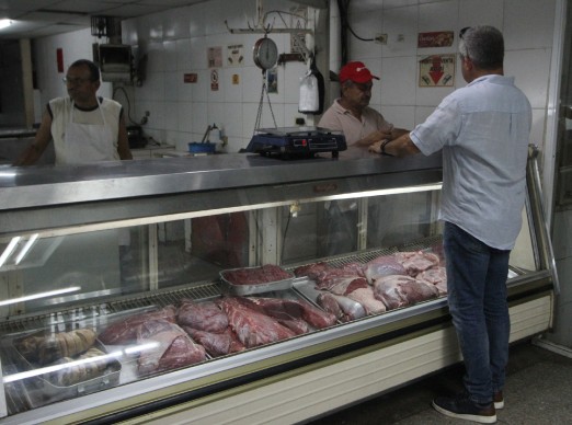 Precios del pollo, huevos y granos repuntaron en mercados municipales de Maracaibo