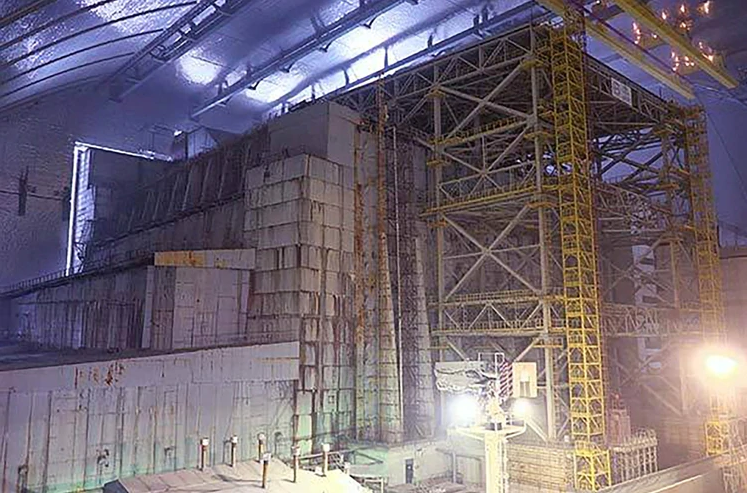 El sarcógafo que protege al mundo de la radiación de Chernobyl está en peligro de colapsar