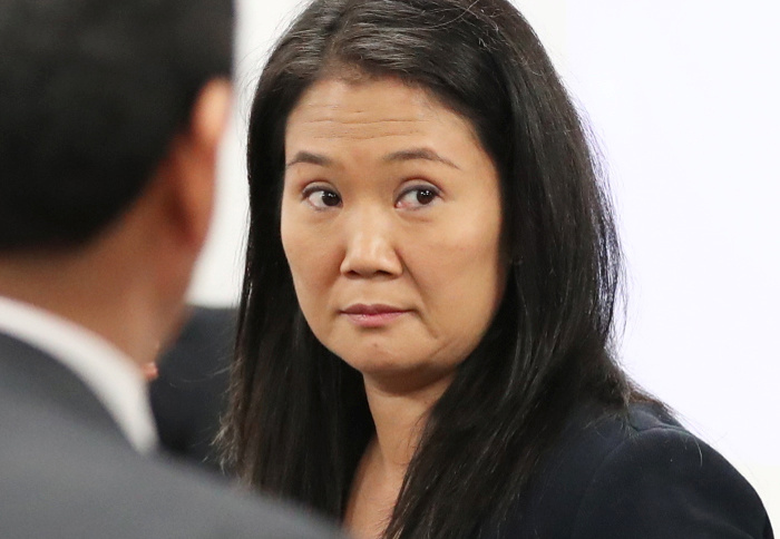 Justicia de Perú reduce a la mitad prisión preventiva para líder de oposición Keiko Fujimori