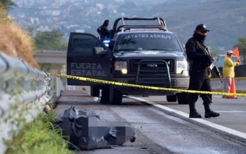 Hallan restos humanos en 17 bolsas en el occidente de México
