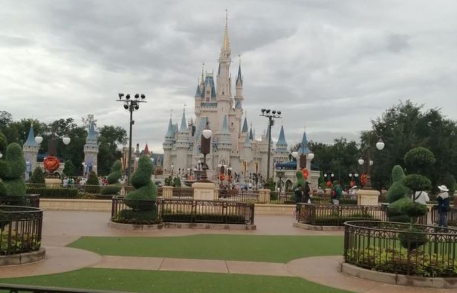 El huracán Dorian convirtió la magia de Disney World en un mero pueblo fantasma (FOTOS)