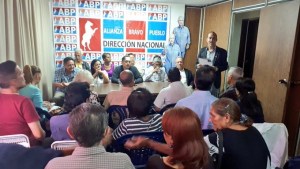 Edwin Luzardo: Desde que abandonaron su cargo dejaron de ser diputados