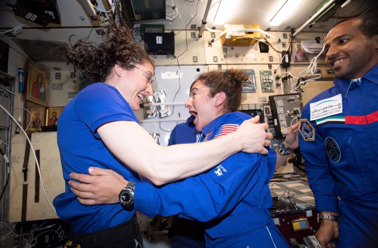 La Nasa alista nuevamente caminata espacial con mujeres astronautas tras intento fallido
