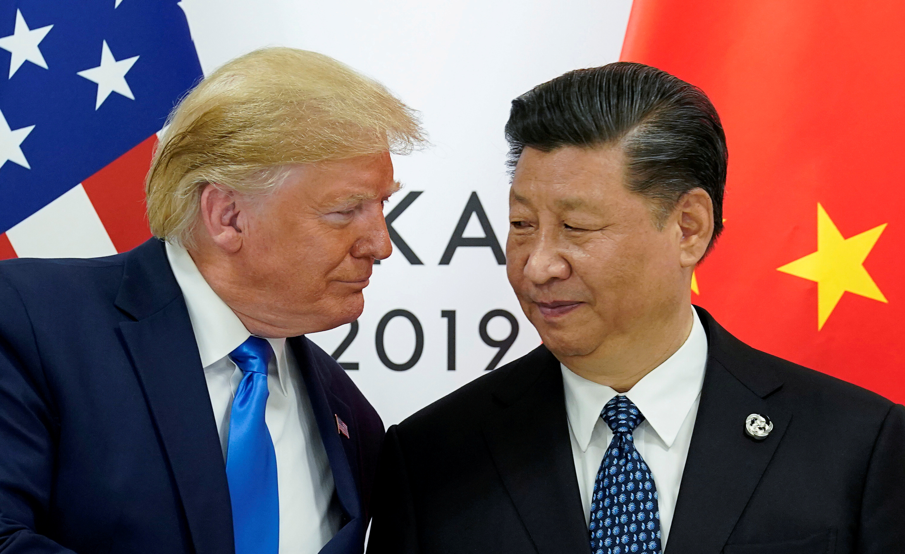 Trump anuncia que firmará primera fase del acuerdo comercial con China