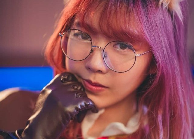 Se llama LilyPichu, es famosa en YouTube y le filtraron un “sex tape” (VIDEO)