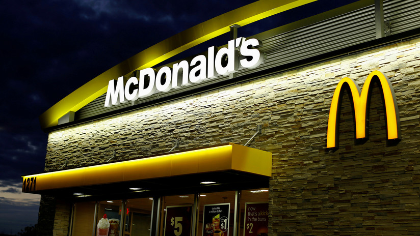 McDonald’s cerró temporalmente 850 locales en Rusia y suspendió operaciones
