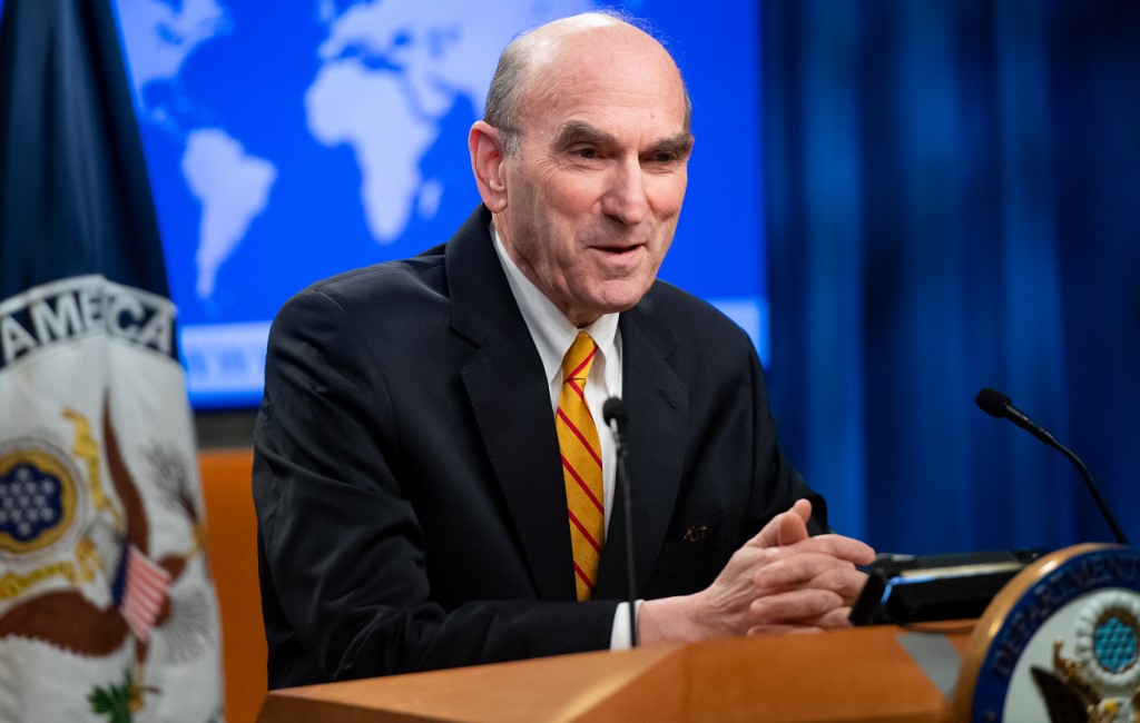 Elliott Abrams: Maduro está en el poder por el apoyo de la inteligencia cubana