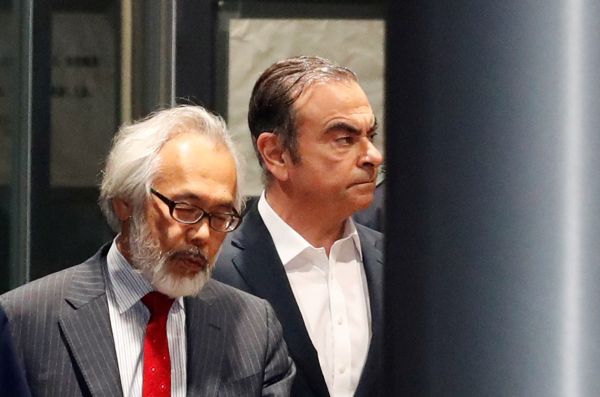 Ghosn se reunió con presidente libanés tras dejar Japón