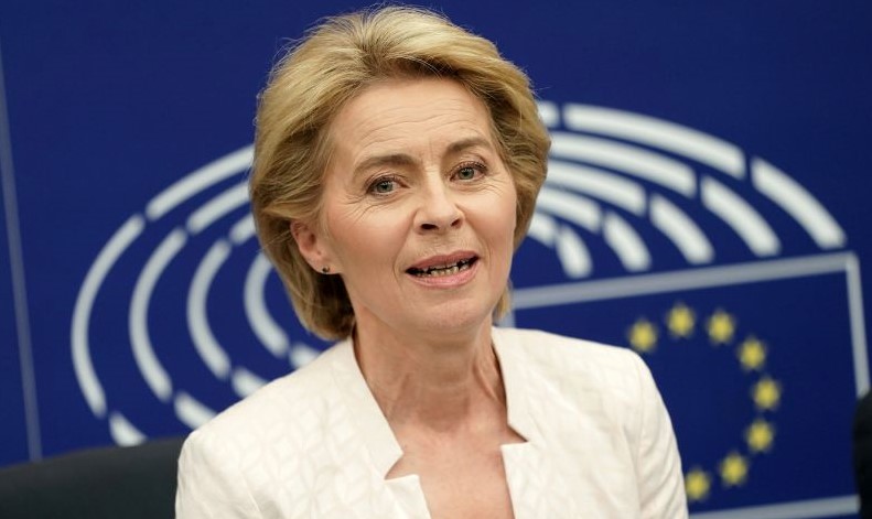 Von der Leyen da negativo tras prueba de coronavirus, pero seguirá en cuarentena