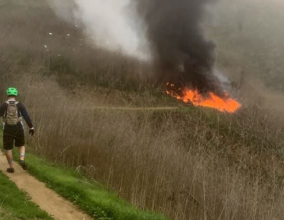 Quiénes son los testigos clave en la caída del helicóptero de Kobe Bryant: Llegaron a la zona minutos después y tomaron las fotos más impactantes