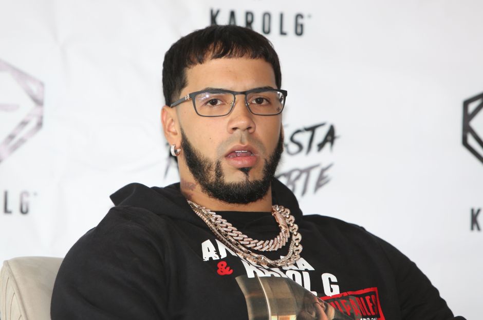 EN VIDEO: Reggaetonero Anuel AA es duramente criticado por ignorar la cuarentena e irse a entrenar a una playa