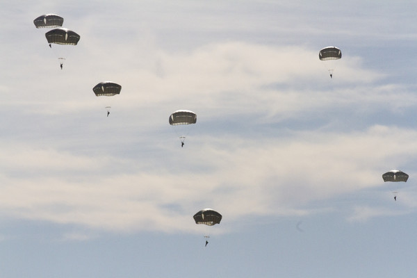Comando Sur anuncia que 75 paracaidistas del Ejército de EEUU llegarán a Colombia el #23Ene