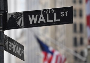 Wall Street abre con sus índices “en verde” y ganancias del 3,43%
