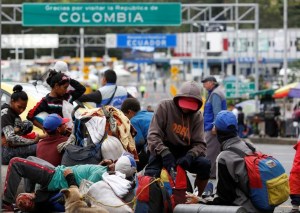 Agobiados por el cierre de las ciudades, migrantes venezolanos retornan a sus hogares (Video)