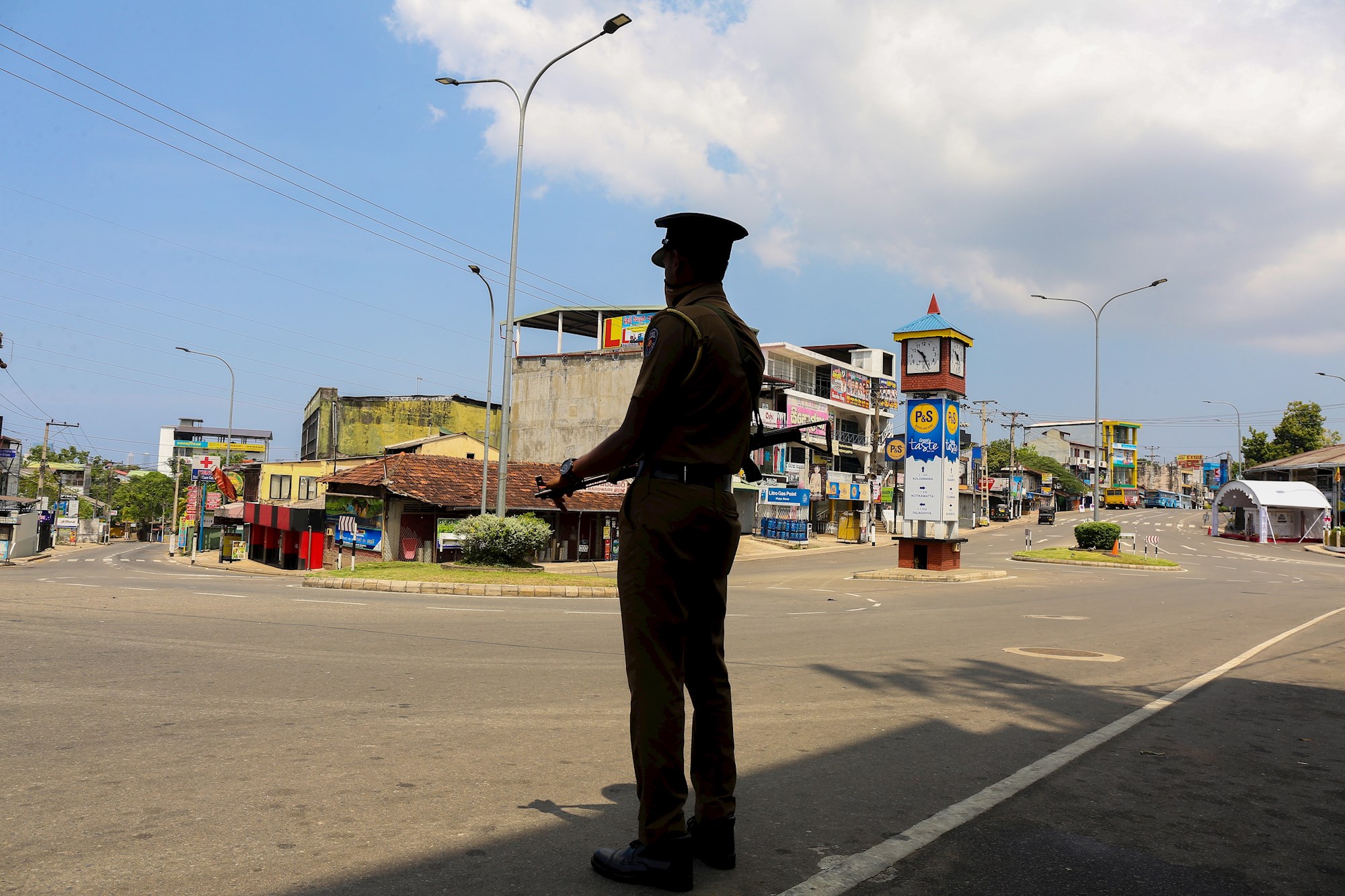 Un muerto y 4 heridos en cárcel de Sri Lanka entre pánico por coronavirus