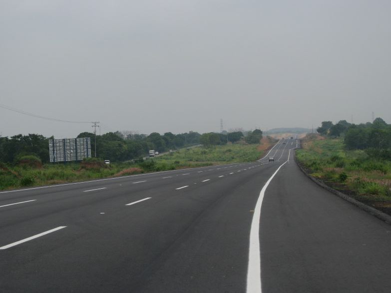 Autopista Lara-Zulia suma un nuevo y peligroso socavamiento en sus vías (Fotos)