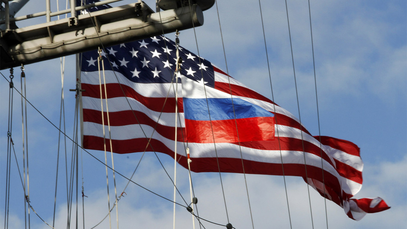 EEUU y Rusia reanudarán diálogo nuclear pero China genera dudas