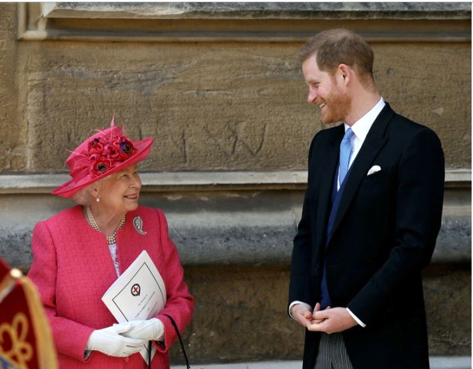 El príncipe Harry consiguió trabajo en Netflix gracias a la reina Isabel II