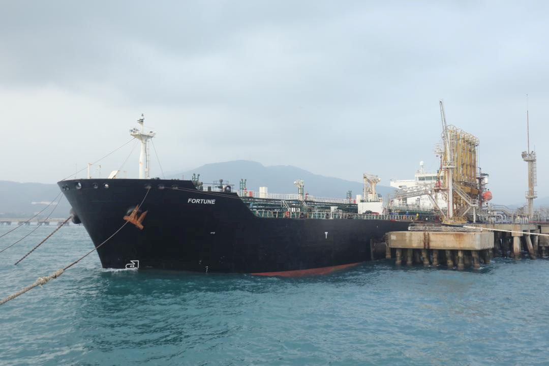 Al menos nueve tanqueros navegarían hacia Venezuela para cargar crudo