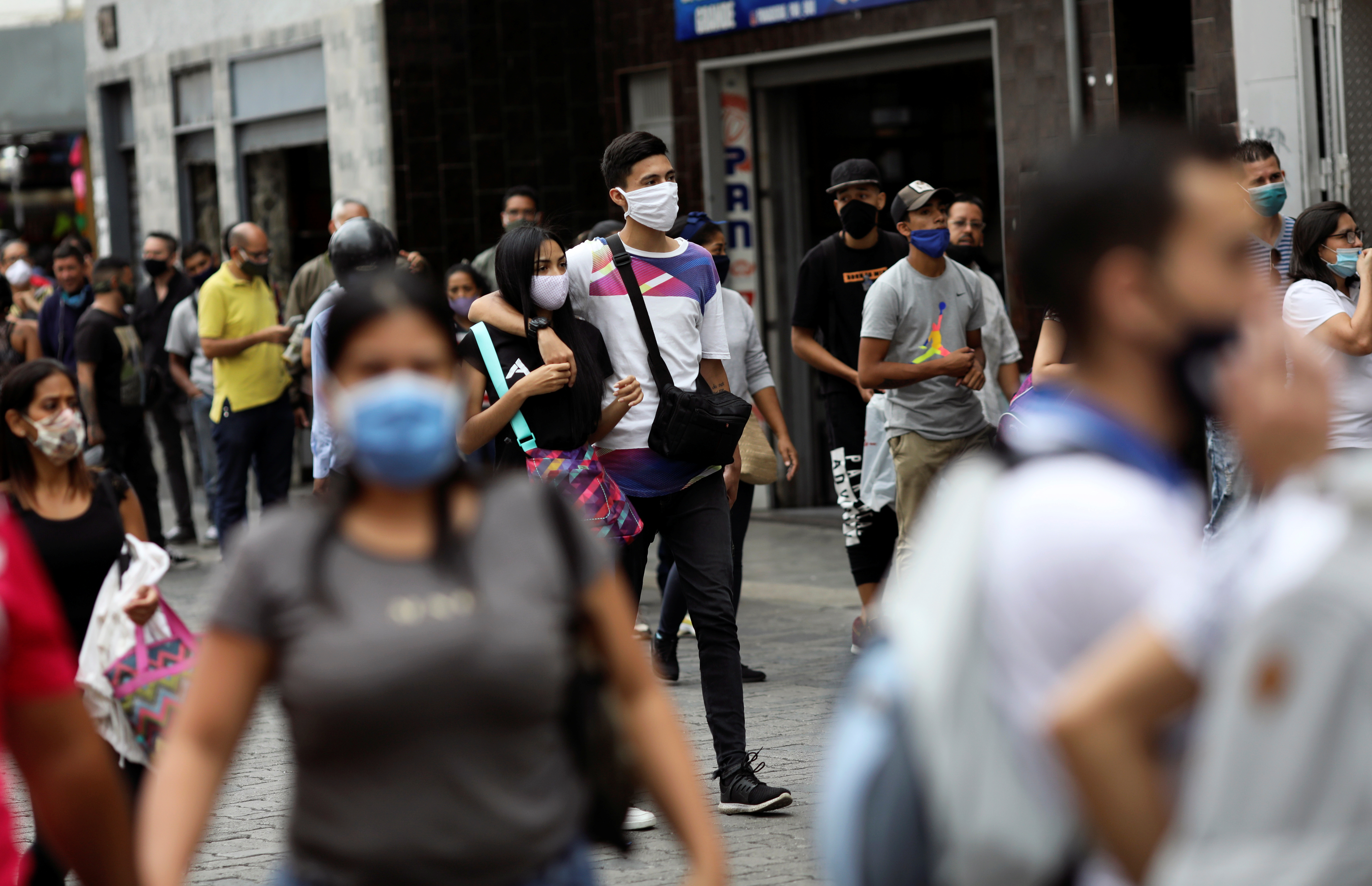 Venezuela roza los 16 mil contagios por Covid-19, tras reporte de 525 nuevos casos